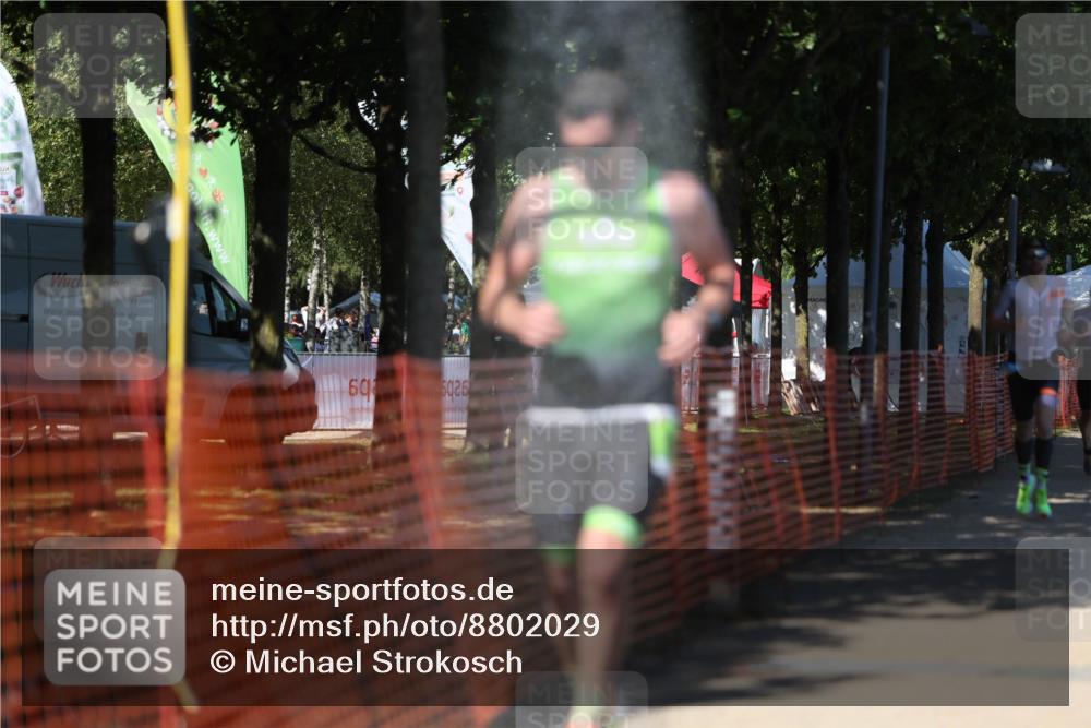 07.09.2025 - 19. Norderstedt Triathlon Michael Strokosch http://msf.ph/oto/8802029 07.09.2025 14:53:17 Laufen 1006, 1401, 1406, 1467 meine-sportfotos.de