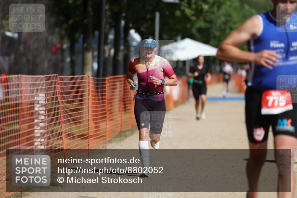 07.09.2025 - 19. Norderstedt Triathlon Michael Strokosch http://msf.ph/oto/8802052 07.09.2025 12:02:58 Laufen 186, 199, 775, 784, 1394 meine-sportfotos.de