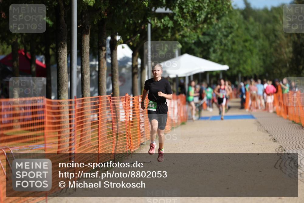 07.09.2025 - 19. Norderstedt Triathlon Michael Strokosch http://msf.ph/oto/8802053 07.09.2025 10:59:31 Laufen 73, 132, 644 meine-sportfotos.de