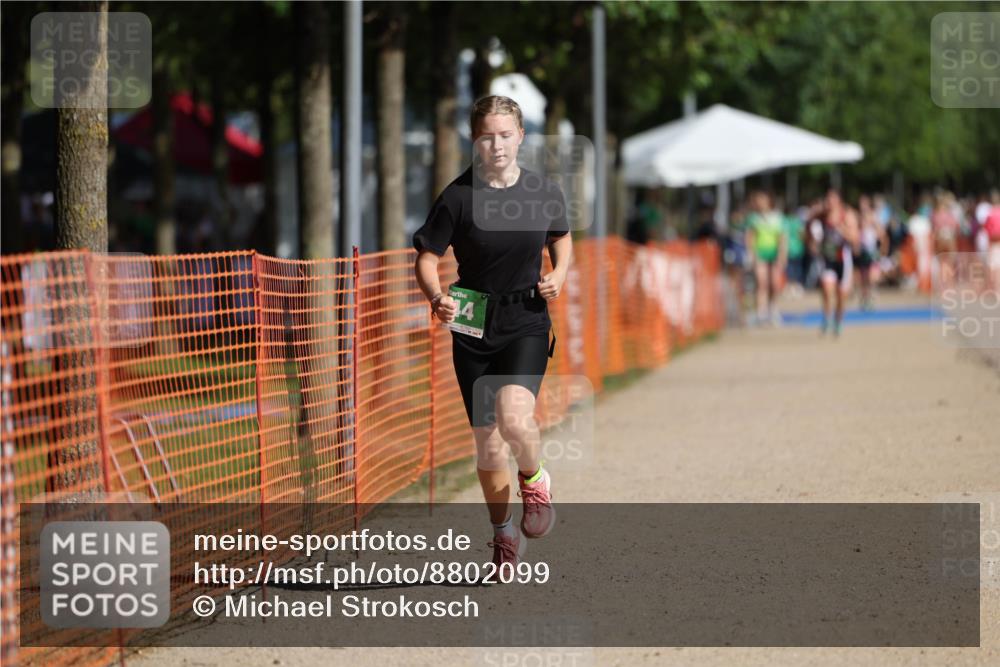07.09.2025 - 19. Norderstedt Triathlon Michael Strokosch http://msf.ph/oto/8802099 07.09.2025 10:59:34 Laufen 644 meine-sportfotos.de