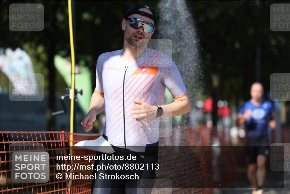 07.09.2025 - 19. Norderstedt Triathlon Michael Strokosch http://msf.ph/oto/8802113 07.09.2025 14:53:22 Laufen 994, 1015, 1401, 1467 meine-sportfotos.de