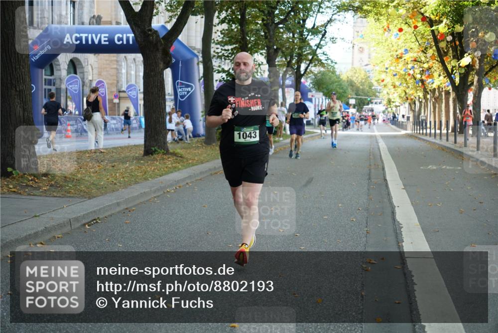 07.09.2025 - BARMER Alsterlauf Yannick Fuchs http://msf.ph/oto/8802193 07.09.2025 11:50:30 Laufen 1043 meine-sportfotos.de