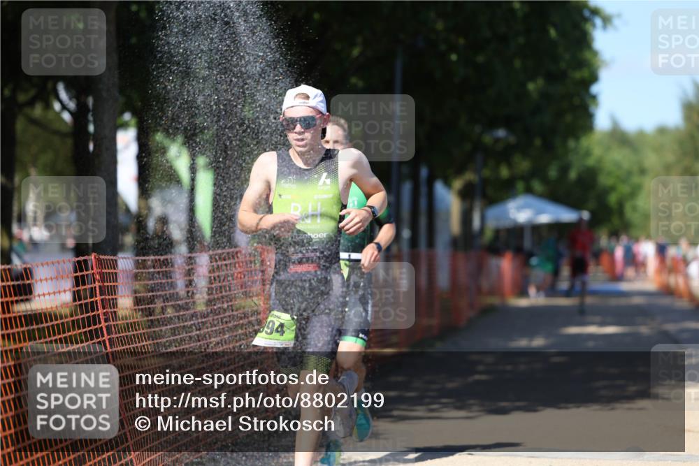 07.09.2025 - 19. Norderstedt Triathlon Michael Strokosch http://msf.ph/oto/8802199 07.09.2025 14:53:28 Laufen 994, 1015 meine-sportfotos.de