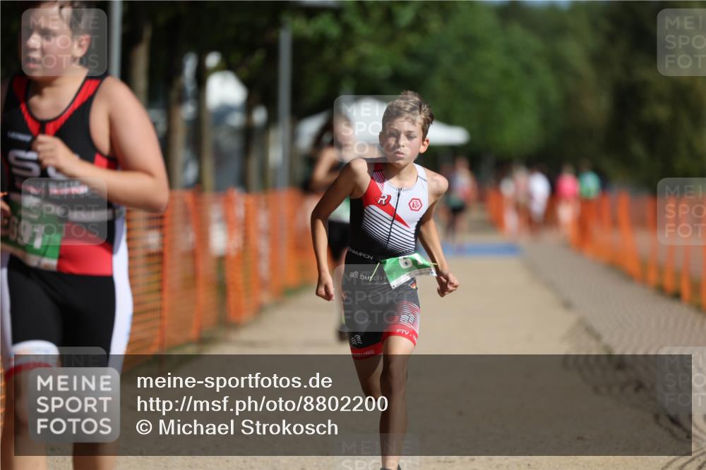 07.09.2025 - 19. Norderstedt Triathlon Michael Strokosch http://msf.ph/oto/8802200 07.09.2025 10:59:49 Laufen 61, 681, 691 meine-sportfotos.de