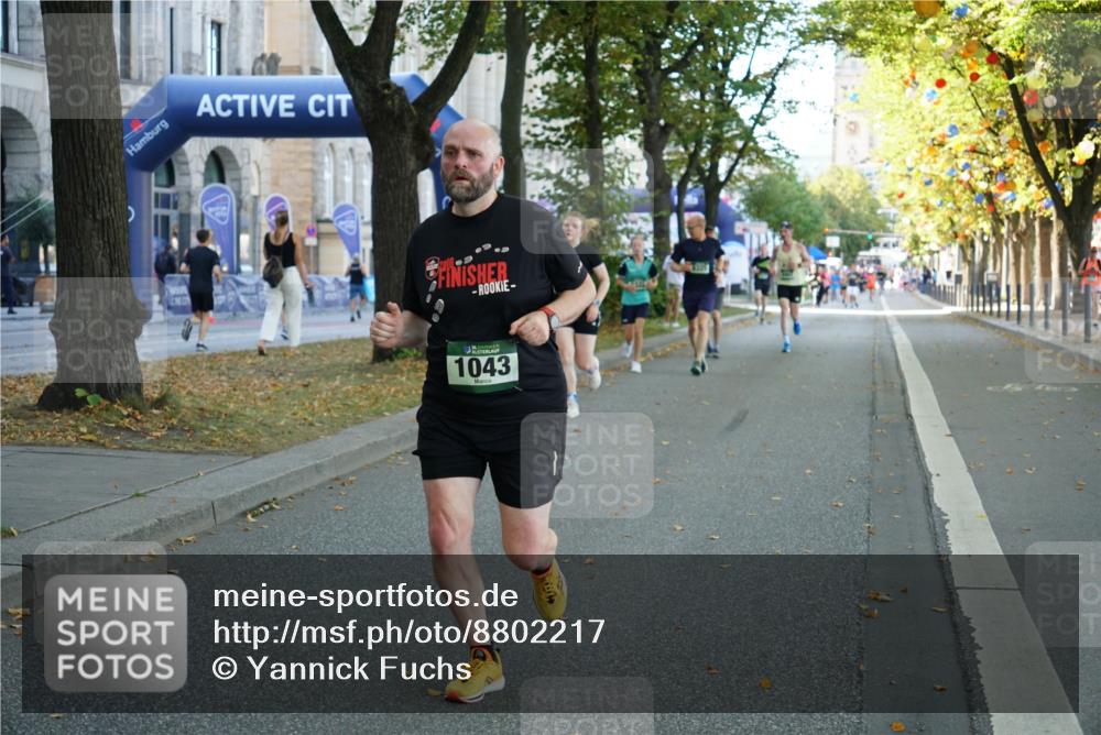 07.09.2025 - BARMER Alsterlauf Yannick Fuchs http://msf.ph/oto/8802217 07.09.2025 11:50:30 Laufen 1043 meine-sportfotos.de