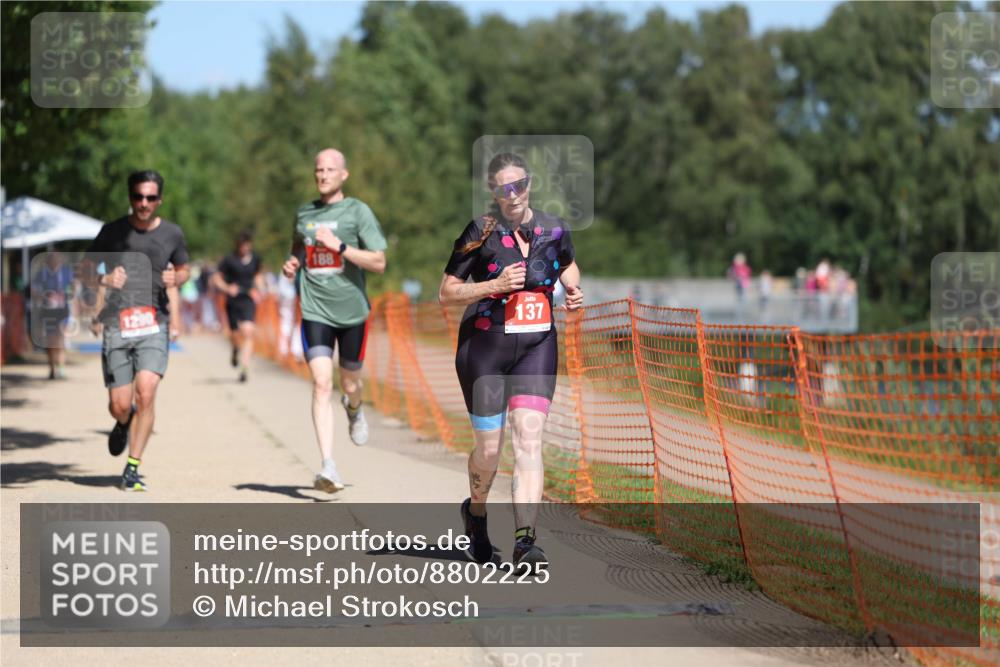 07.09.2025 - 19. Norderstedt Triathlon Michael Strokosch http://msf.ph/oto/8802225 07.09.2025 13:11:01 Laufen 137, 188, 1256, 1290 meine-sportfotos.de