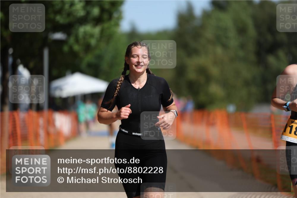 07.09.2025 - 19. Norderstedt Triathlon Michael Strokosch http://msf.ph/oto/8802228 07.09.2025 12:03:07 Laufen 1187, 1313, 1394 meine-sportfotos.de