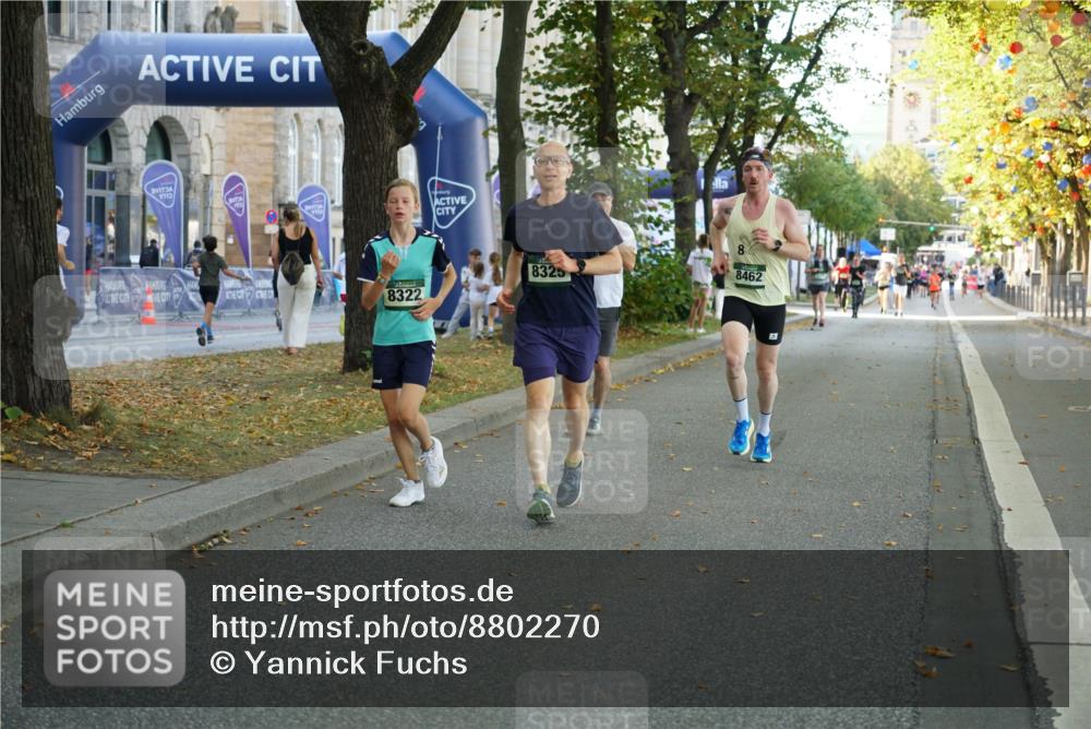07.09.2025 - BARMER Alsterlauf Yannick Fuchs http://msf.ph/oto/8802270 07.09.2025 11:50:34 Laufen 8325, 8322, 8, 8462 meine-sportfotos.de