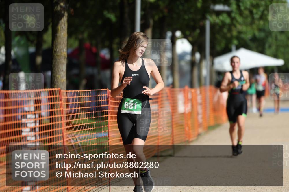 07.09.2025 - 19. Norderstedt Triathlon Michael Strokosch http://msf.ph/oto/8802280 07.09.2025 10:59:53 Laufen 61, 681, 683, 691 meine-sportfotos.de