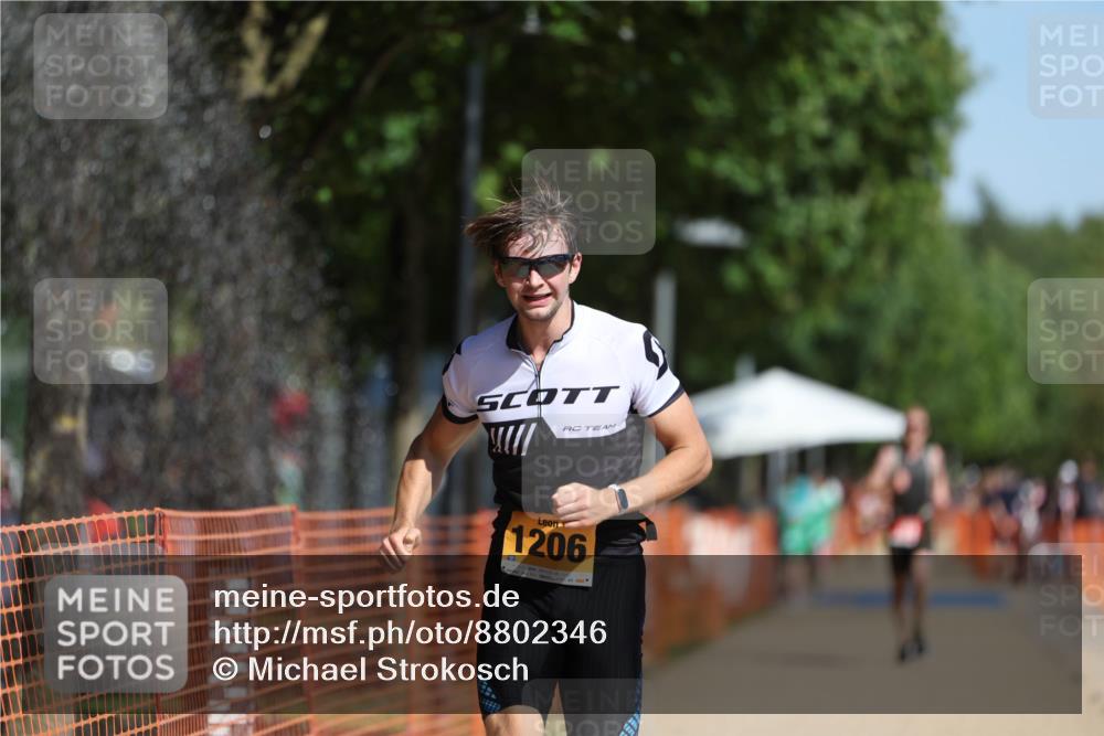 07.09.2025 - 19. Norderstedt Triathlon Michael Strokosch http://msf.ph/oto/8802346 07.09.2025 12:03:15 Laufen 1206 meine-sportfotos.de