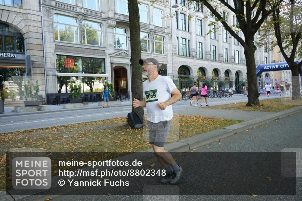 07.09.2025 - BARMER Alsterlauf Yannick Fuchs http://msf.ph/oto/8802348 07.09.2025 11:50:39 Laufen 8069 meine-sportfotos.de