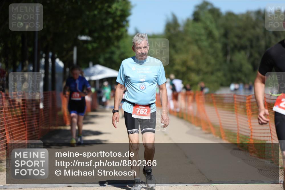 07.09.2025 - 19. Norderstedt Triathlon Michael Strokosch http://msf.ph/oto/8802366 07.09.2025 13:11:12 Laufen 213, 214, 762 meine-sportfotos.de