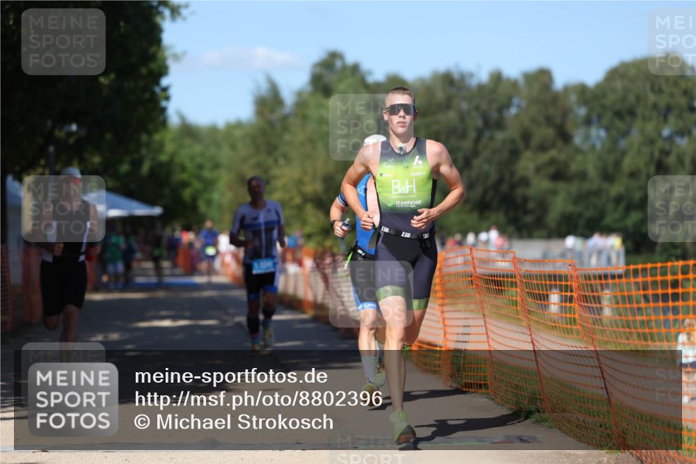 07.09.2025 - 19. Norderstedt Triathlon Michael Strokosch http://msf.ph/oto/8802396 07.09.2025 14:53:47 Laufen 996, 1008, 1456, 1471 meine-sportfotos.de