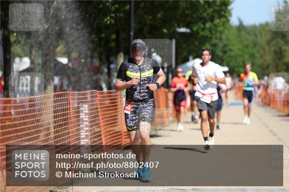 07.09.2025 - 19. Norderstedt Triathlon Michael Strokosch http://msf.ph/oto/8802407 07.09.2025 12:33:21 Laufen 191, 714, 782, 801, 815, 1223, 1241, 1265, 1329 meine-sportfotos.de