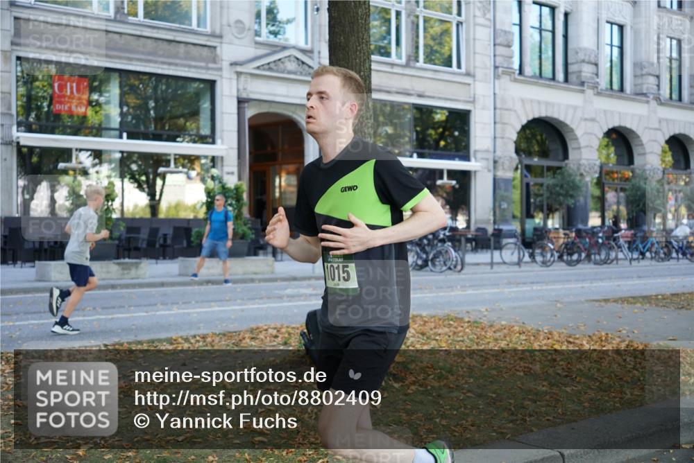 07.09.2025 - BARMER Alsterlauf Yannick Fuchs http://msf.ph/oto/8802409 07.09.2025 11:50:43 Laufen 1015 meine-sportfotos.de