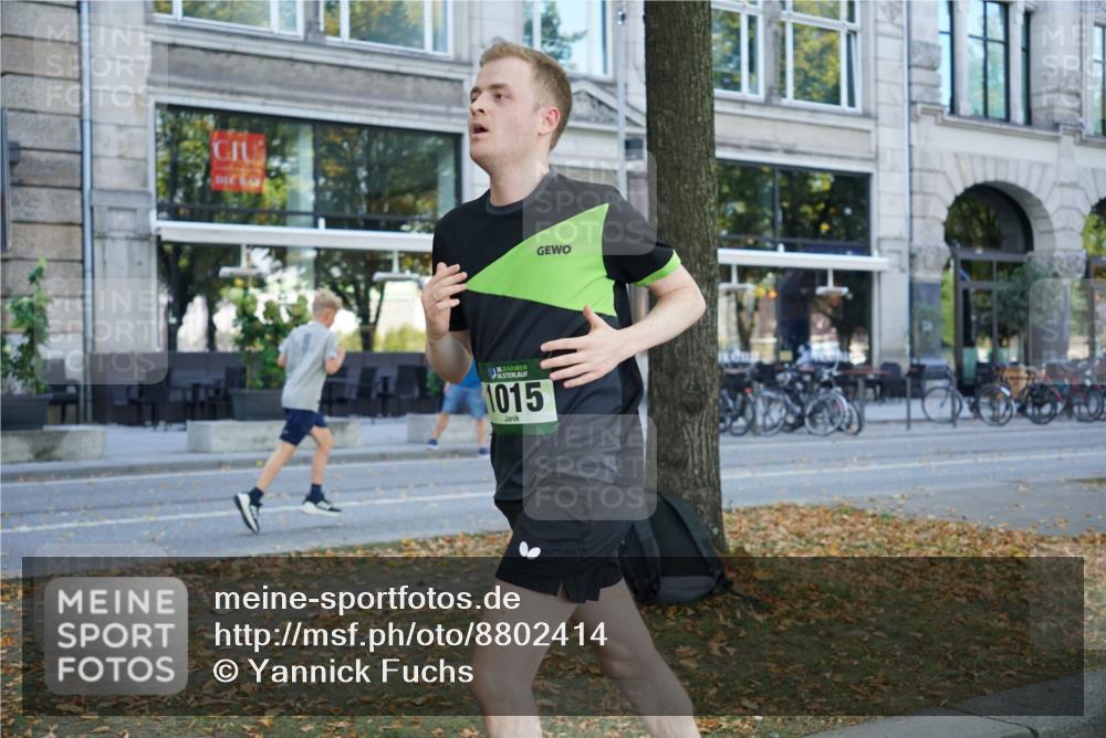 07.09.2025 - BARMER Alsterlauf Yannick Fuchs http://msf.ph/oto/8802414 07.09.2025 11:50:43 Laufen 1015 meine-sportfotos.de