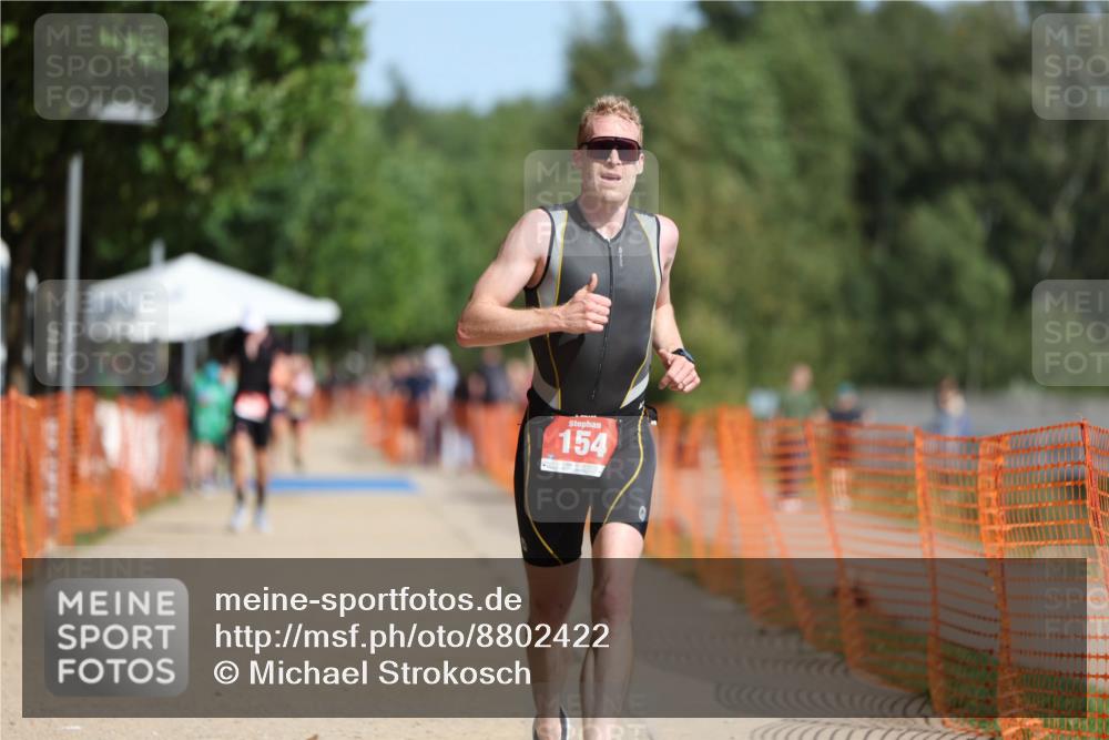 07.09.2025 - 19. Norderstedt Triathlon Michael Strokosch http://msf.ph/oto/8802422 07.09.2025 12:03:23 Laufen 154 meine-sportfotos.de
