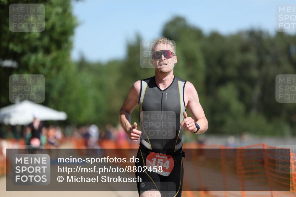 07.09.2025 - 19. Norderstedt Triathlon Michael Strokosch http://msf.ph/oto/8802458 07.09.2025 12:03:24 Laufen 154 meine-sportfotos.de