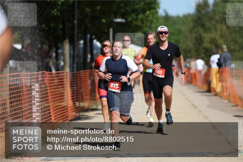 07.09.2025 - 19. Norderstedt Triathlon Michael Strokosch http://msf.ph/oto/8802515 07.09.2025 12:33:26 Laufen 191, 210, 714, 782, 815, 1247, 1265, 1329 meine-sportfotos.de