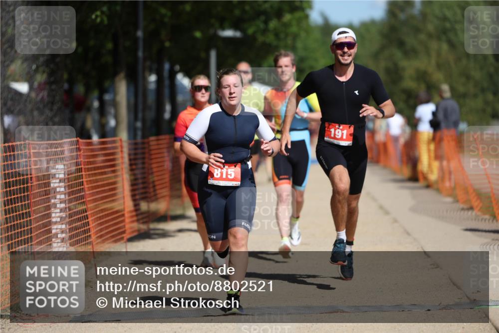 07.09.2025 - 19. Norderstedt Triathlon Michael Strokosch http://msf.ph/oto/8802521 07.09.2025 12:33:27 Laufen 191, 210, 714, 782, 815, 1247, 1265, 1329 meine-sportfotos.de