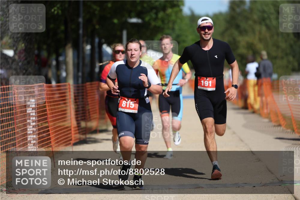 07.09.2025 - 19. Norderstedt Triathlon Michael Strokosch http://msf.ph/oto/8802528 07.09.2025 12:33:27 Laufen 191, 210, 714, 782, 815, 1247, 1265, 1329 meine-sportfotos.de