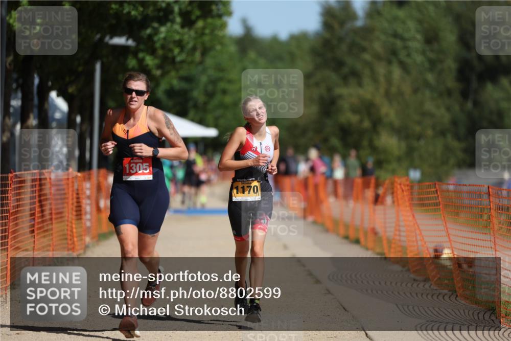 07.09.2025 - 19. Norderstedt Triathlon Michael Strokosch http://msf.ph/oto/8802599 07.09.2025 12:03:43 Laufen 1170, 1305 meine-sportfotos.de