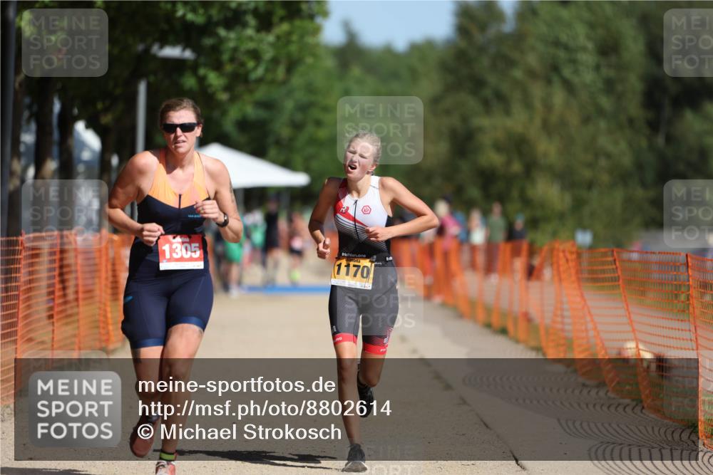 07.09.2025 - 19. Norderstedt Triathlon Michael Strokosch http://msf.ph/oto/8802614 07.09.2025 12:03:43 Laufen 1170, 1305 meine-sportfotos.de