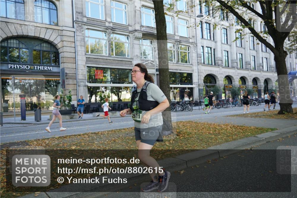07.09.2025 - BARMER Alsterlauf Yannick Fuchs http://msf.ph/oto/8802615 07.09.2025 11:50:59 Laufen 2611 meine-sportfotos.de
