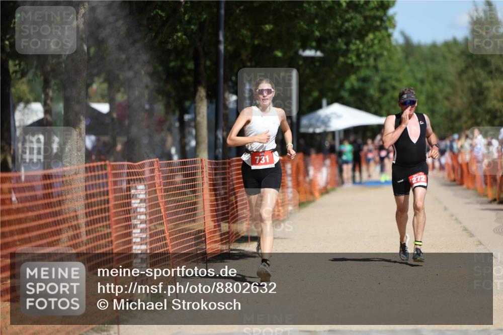 07.09.2025 - 19. Norderstedt Triathlon Michael Strokosch http://msf.ph/oto/8802632 07.09.2025 12:33:34 Laufen 210, 731, 1247, 1272 meine-sportfotos.de