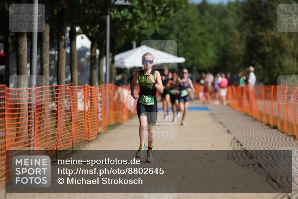 07.09.2025 - 19. Norderstedt Triathlon Michael Strokosch http://msf.ph/oto/8802645 07.09.2025 11:00:41 Laufen 127 meine-sportfotos.de