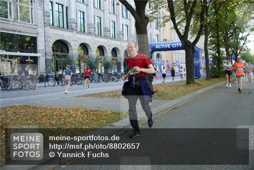 07.09.2025 - BARMER Alsterlauf Yannick Fuchs http://msf.ph/oto/8802657 07.09.2025 11:51:03 Laufen 108, 1006 meine-sportfotos.de