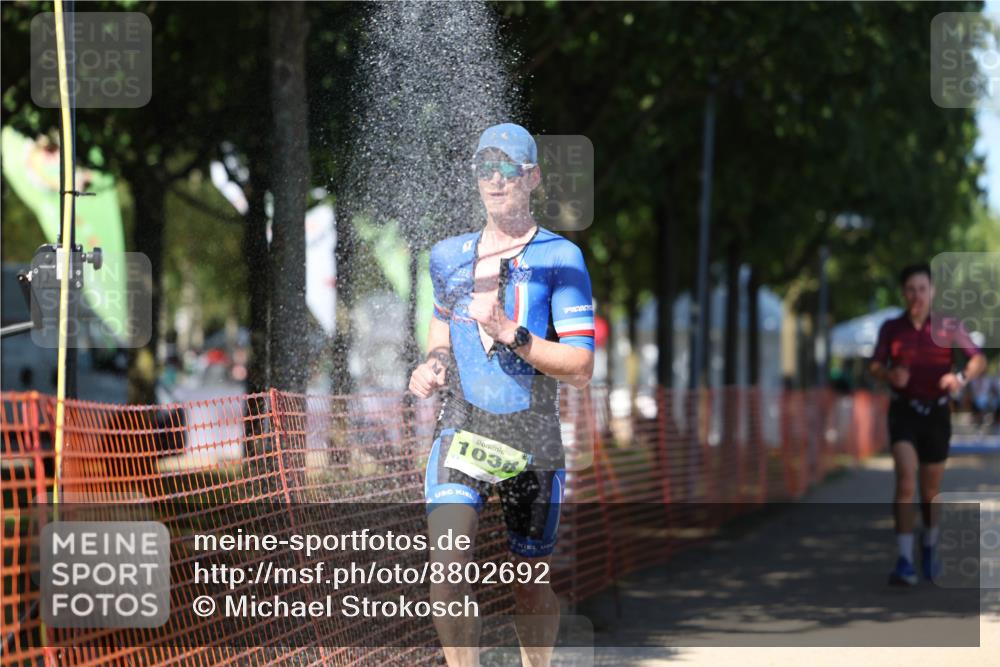 07.09.2025 - 19. Norderstedt Triathlon Michael Strokosch http://msf.ph/oto/8802692 07.09.2025 14:54:11 Laufen 981, 1038, 1465 meine-sportfotos.de