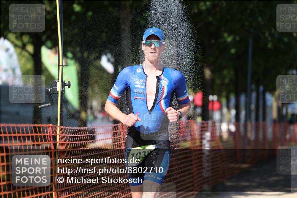07.09.2025 - 19. Norderstedt Triathlon Michael Strokosch http://msf.ph/oto/8802710 07.09.2025 14:54:11 Laufen 981, 1038, 1465 meine-sportfotos.de