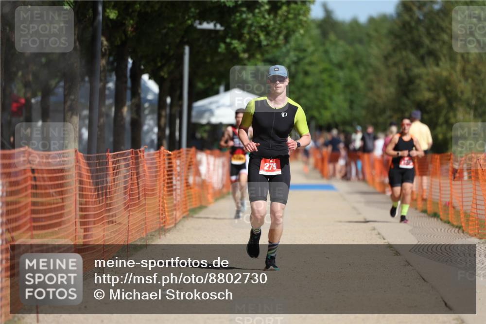 07.09.2025 - 19. Norderstedt Triathlon Michael Strokosch http://msf.ph/oto/8802730 07.09.2025 12:04:01 Laufen 279, 1183 meine-sportfotos.de