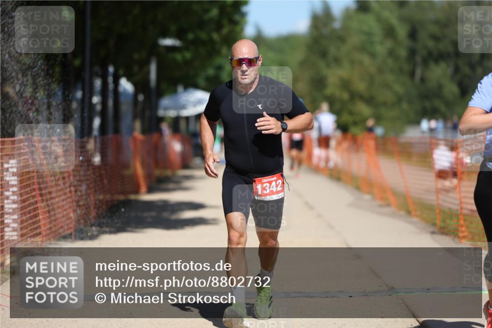 07.09.2025 - 19. Norderstedt Triathlon Michael Strokosch http://msf.ph/oto/8802732 07.09.2025 13:11:40 Laufen 853, 1342 meine-sportfotos.de