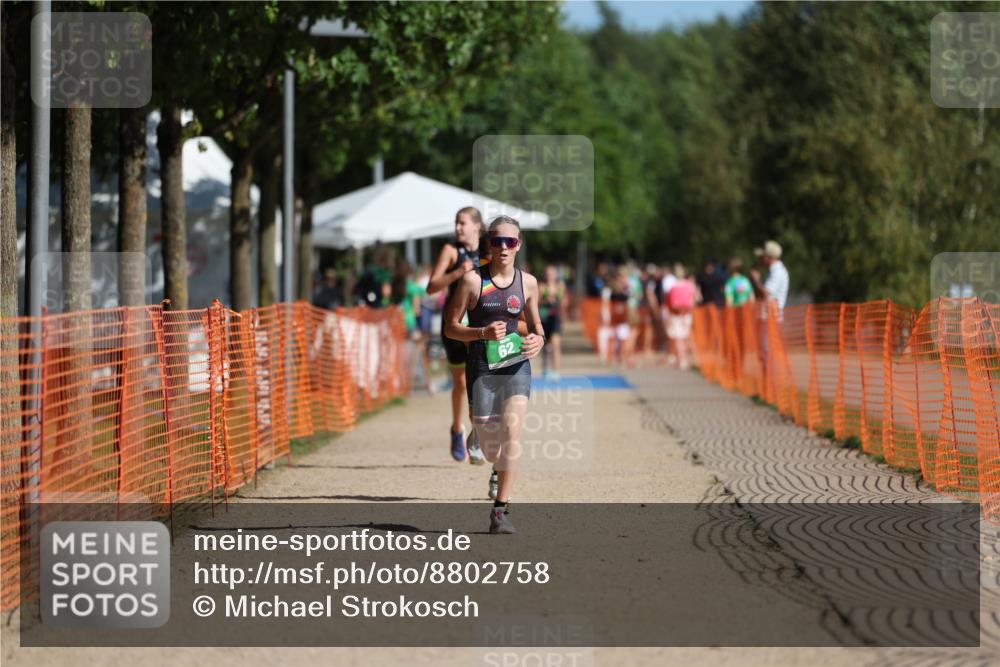 07.09.2025 - 19. Norderstedt Triathlon Michael Strokosch http://msf.ph/oto/8802758 07.09.2025 11:00:45 Laufen 62, 123, 127 meine-sportfotos.de
