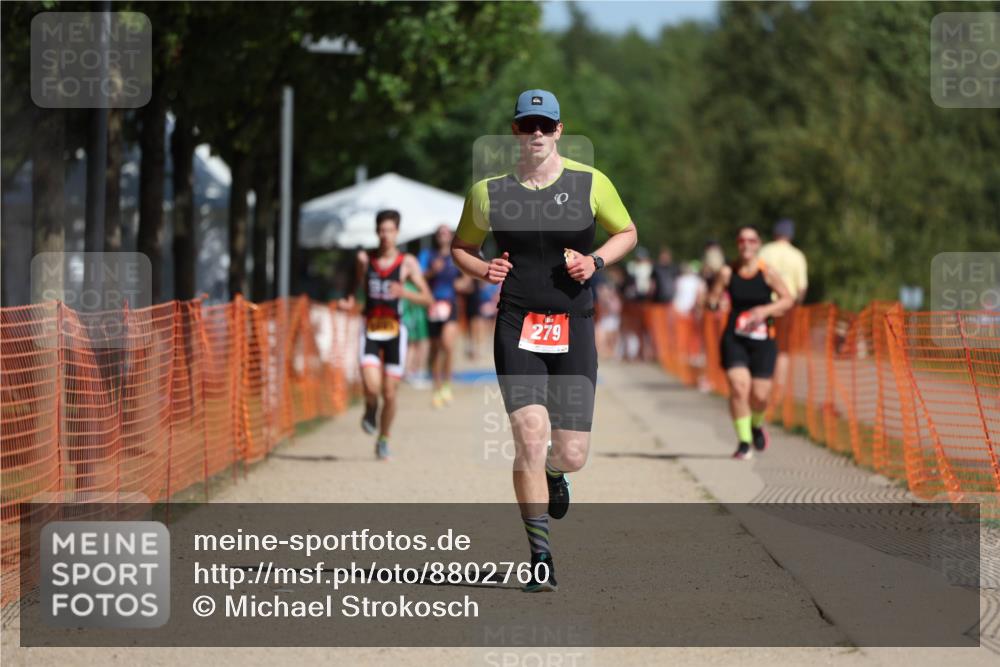 07.09.2025 - 19. Norderstedt Triathlon Michael Strokosch http://msf.ph/oto/8802760 07.09.2025 12:04:02 Laufen 279, 1183 meine-sportfotos.de