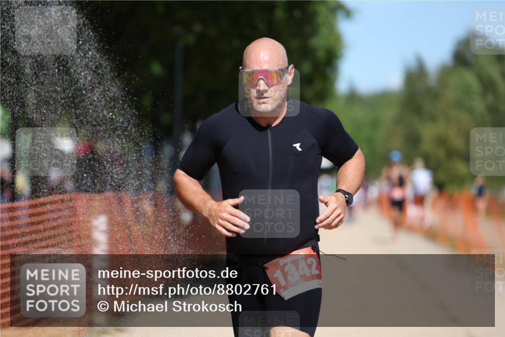 07.09.2025 - 19. Norderstedt Triathlon Michael Strokosch http://msf.ph/oto/8802761 07.09.2025 13:11:41 Laufen 820, 853, 1342 meine-sportfotos.de