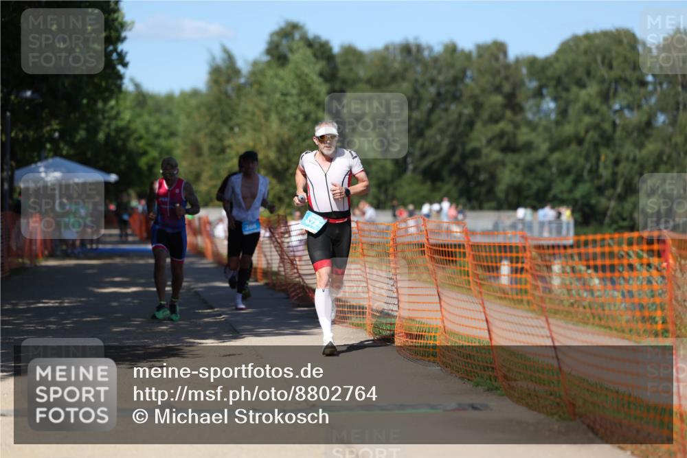 07.09.2025 - 19. Norderstedt Triathlon Michael Strokosch http://msf.ph/oto/8802764 07.09.2025 14:54:27 Laufen 388, 393, 422, 1020 meine-sportfotos.de