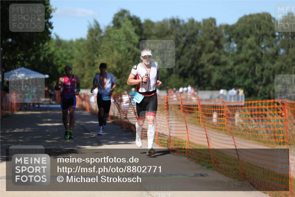 07.09.2025 - 19. Norderstedt Triathlon Michael Strokosch http://msf.ph/oto/8802771 07.09.2025 14:54:27 Laufen 388, 393, 422, 1020 meine-sportfotos.de