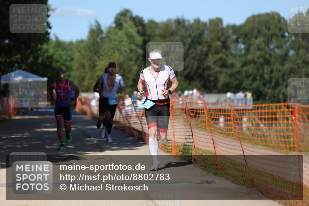 07.09.2025 - 19. Norderstedt Triathlon Michael Strokosch http://msf.ph/oto/8802783 07.09.2025 14:54:28 Laufen 388, 393, 422, 1020 meine-sportfotos.de