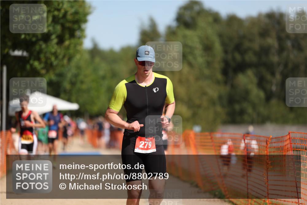 07.09.2025 - 19. Norderstedt Triathlon Michael Strokosch http://msf.ph/oto/8802789 07.09.2025 12:04:04 Laufen 279, 1183, 1278 meine-sportfotos.de