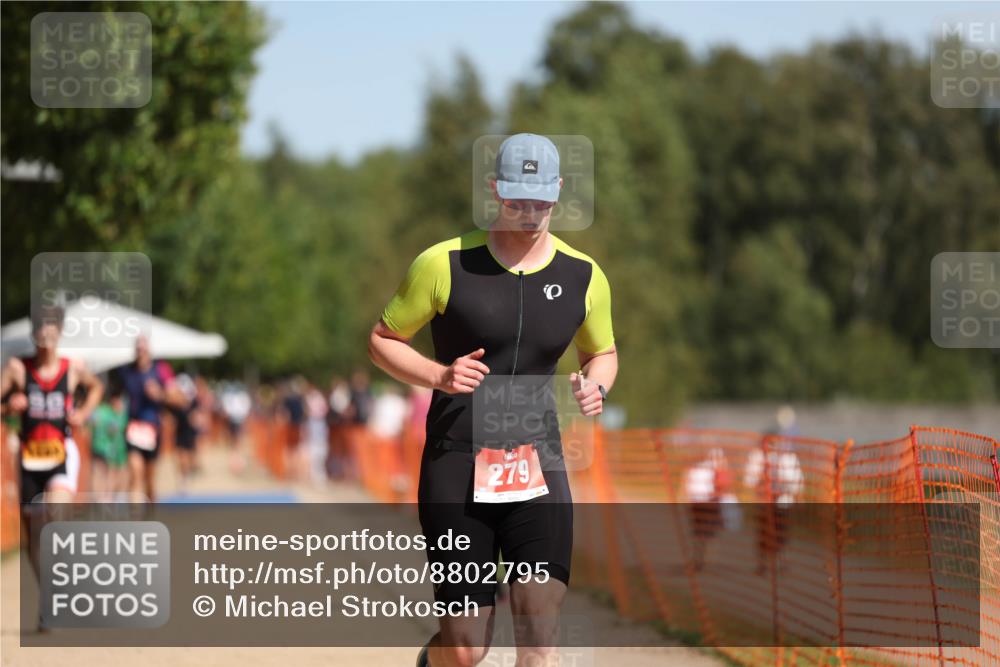 07.09.2025 - 19. Norderstedt Triathlon Michael Strokosch http://msf.ph/oto/8802795 07.09.2025 12:04:04 Laufen 279, 1183, 1278 meine-sportfotos.de