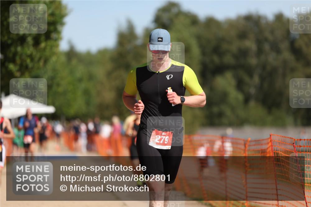 07.09.2025 - 19. Norderstedt Triathlon Michael Strokosch http://msf.ph/oto/8802801 07.09.2025 12:04:05 Laufen 279, 1183, 1278 meine-sportfotos.de