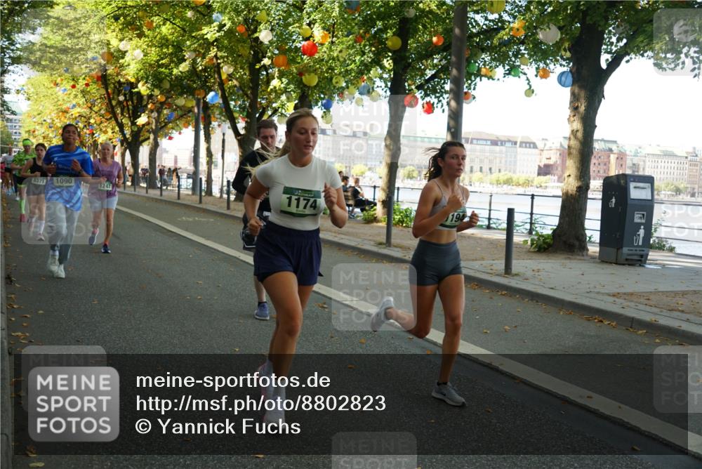 07.09.2025 - BARMER Alsterlauf Yannick Fuchs http://msf.ph/oto/8802823 07.09.2025 11:51:08 Laufen 8371, 1090, 1247, 1174 meine-sportfotos.de