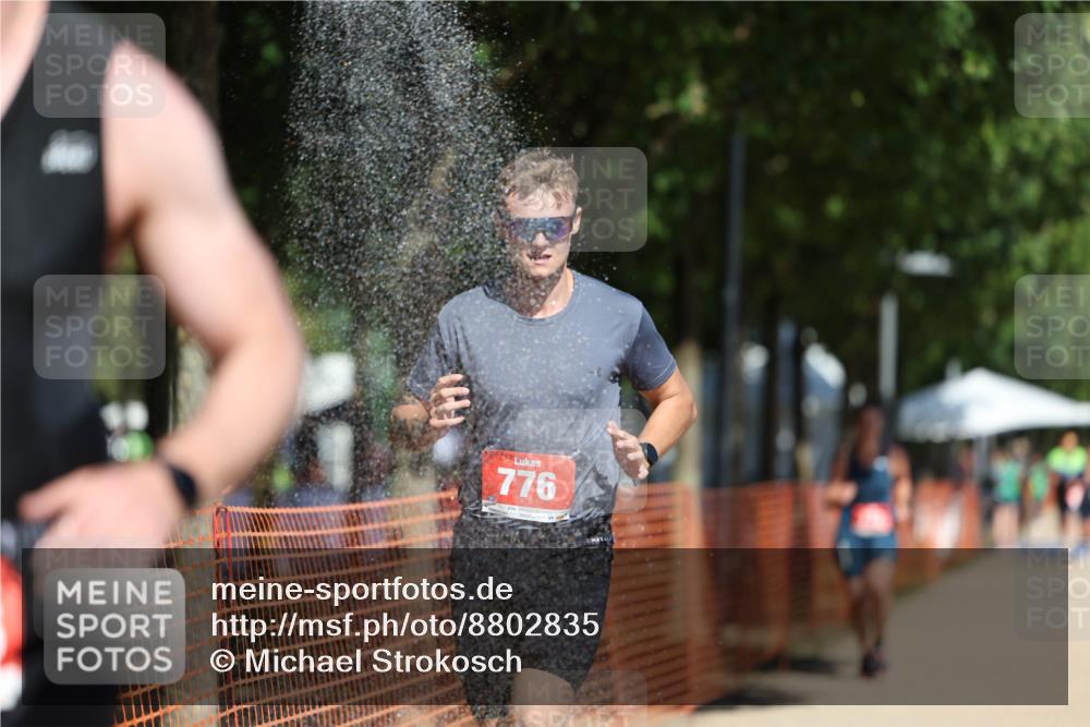 07.09.2025 - 19. Norderstedt Triathlon Michael Strokosch http://msf.ph/oto/8802835 07.09.2025 12:33:55 Laufen 773, 776, 1225 meine-sportfotos.de