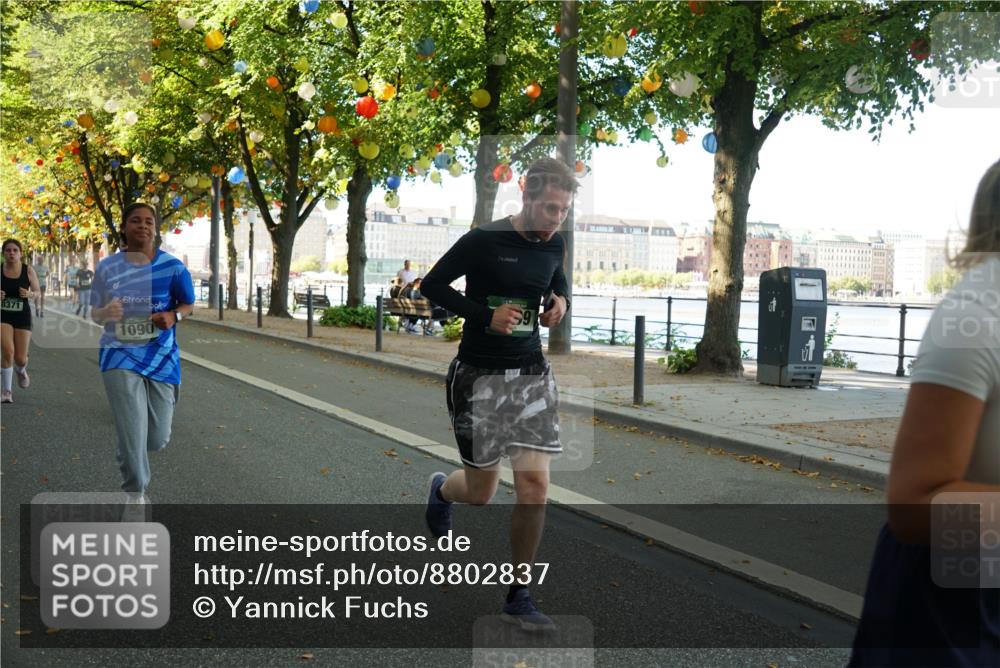 07.09.2025 - BARMER Alsterlauf Yannick Fuchs http://msf.ph/oto/8802837 07.09.2025 11:51:09 Laufen 8371, 1090 meine-sportfotos.de