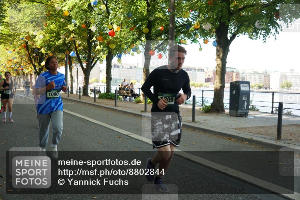 07.09.2025 - BARMER Alsterlauf Yannick Fuchs http://msf.ph/oto/8802844 07.09.2025 11:51:09 Laufen 8371, 1090, 209 meine-sportfotos.de