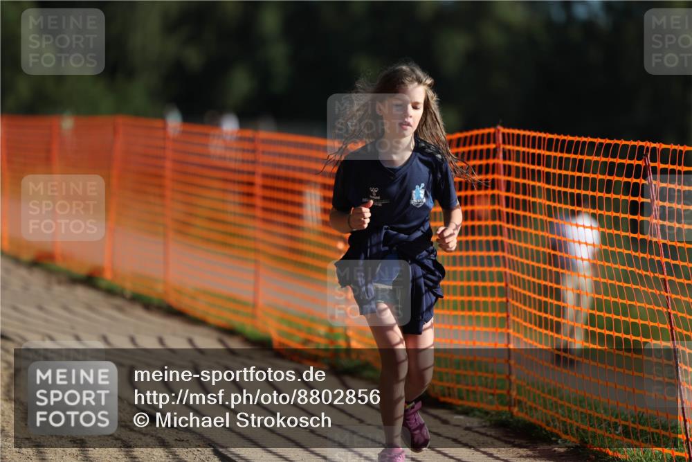 07.09.2025 - 19. Norderstedt Triathlon Michael Strokosch http://msf.ph/oto/8802856 07.09.2025 09:17:53 Laufen 18, 20 meine-sportfotos.de