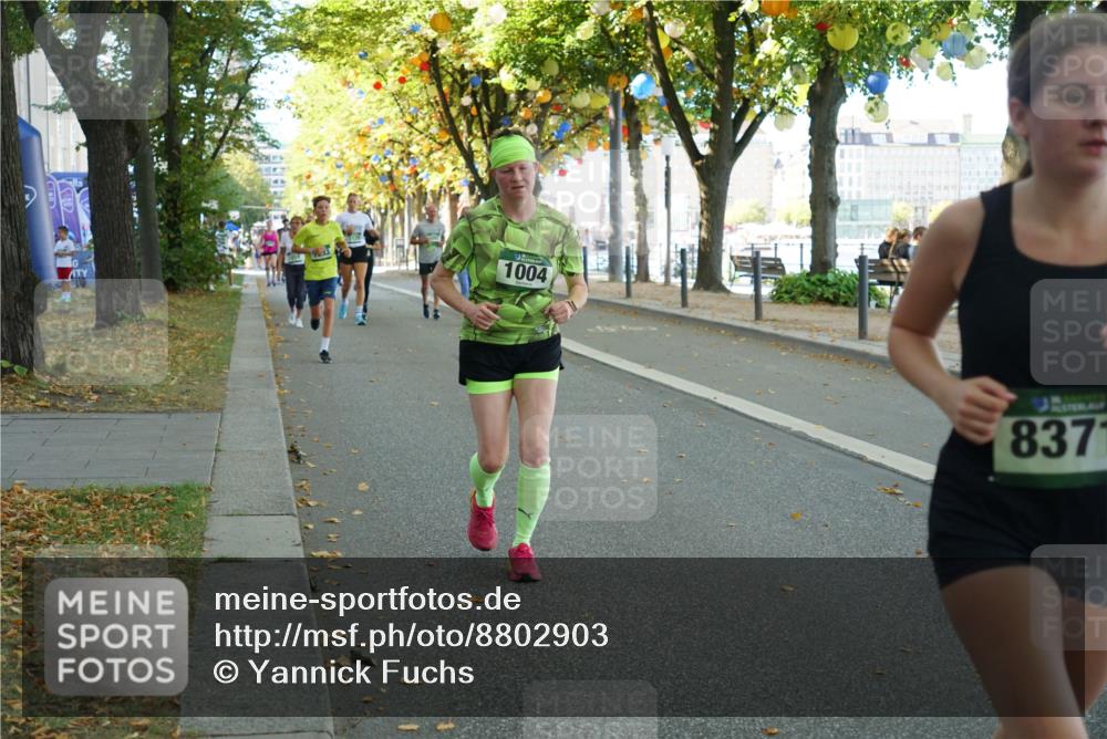 07.09.2025 - BARMER Alsterlauf Yannick Fuchs http://msf.ph/oto/8802903 07.09.2025 11:51:12 Laufen 9833, 1004, 8371 meine-sportfotos.de